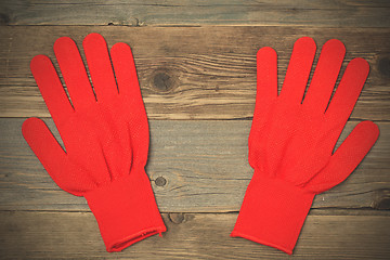 Image showing red working gloves