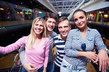 Image showing friends in shopping