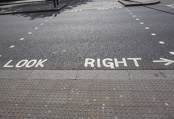 Image showing Look Right sign