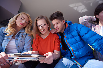 Image showing students group working on school  project  together