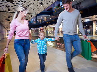 Image showing young family with shopping bags