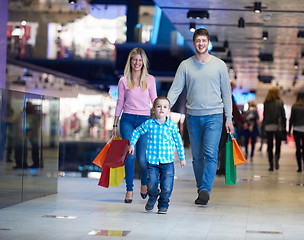 Image showing young family with shopping bags