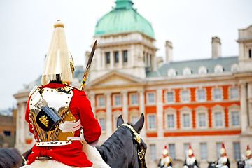 Image showing for     queen in london  