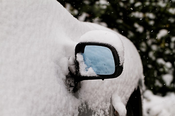 Image showing Snowy car