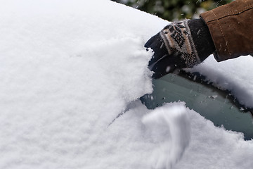 Image showing Snowy car