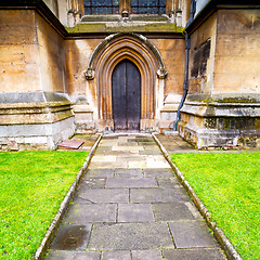 Image showing rose window weinstmister  abbey in london old church door and ma