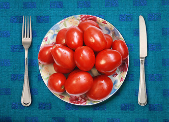 Image showing plate with tomatoes