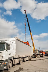 Image showing Loading of equipment on agricultural exhibition