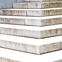 Image showing in london  monument old steps and marble ancien line 