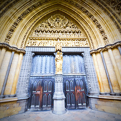 Image showing rose window weinstmister  abbey in london old church door and ma