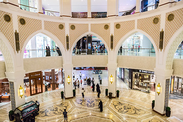 Image showing Interior View of Dubai Mall - world\'s largest shopping mall