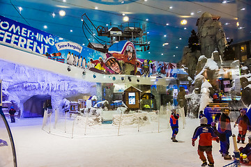 Image showing Ski Dubai is an indoor ski resort with 22,500 square meters of s