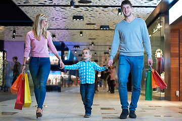 Image showing young family with shopping bags