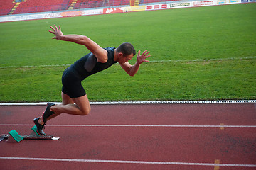 Image showing Athletic man start