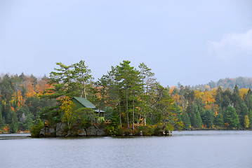 Image showing Cabin on island