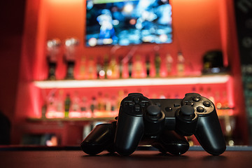 Image showing Video games at bar