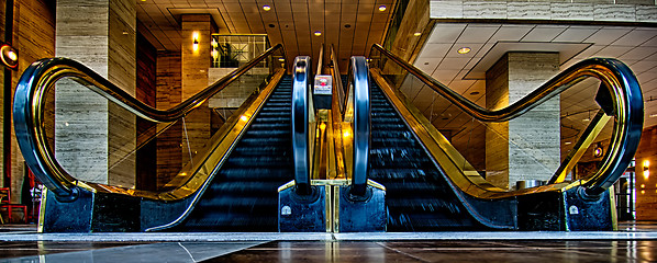 Image showing wide panoramic angle of escalator flow low point