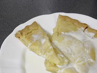 Image showing apple-pie and cream