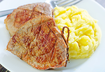 Image showing mashed potato and fried meat