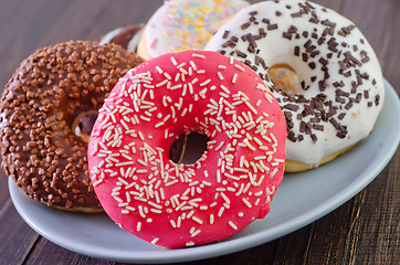 Image showing donuts