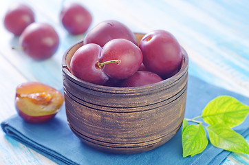 Image showing plums