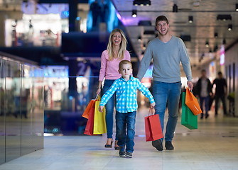 Image showing young family with shopping bags