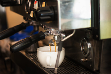 Image showing preparing coffee in cafe