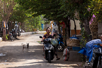 Image showing Hindu at the traditional street market, Bali