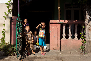 Image showing Indonesian children in Manado shantytown