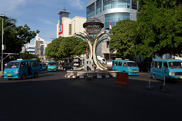 Image showing Morning traffic on Manado street