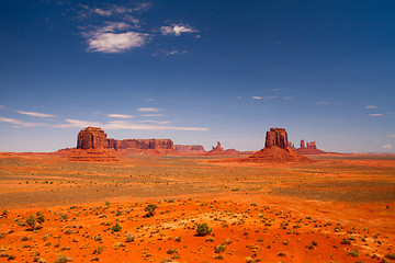 Image showing Iconic peaks of rock formations in the Navajo Park of Monument V
