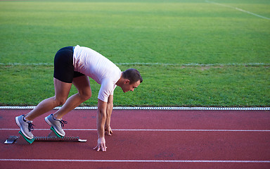 Image showing Athletic man start