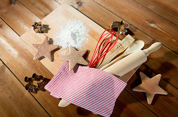 Image showing close up of gingerbread and baking kitchenware set