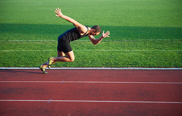 Image showing Athletic man start