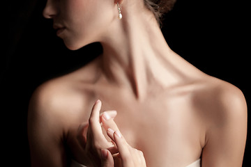 Image showing The close-up of a young woman\'s neck