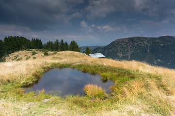 Image showing Romantic mountain lake in Alps