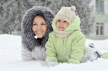 Image showing Mother and daughter