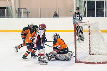 Image showing Attack in game between children ice-hockey teams