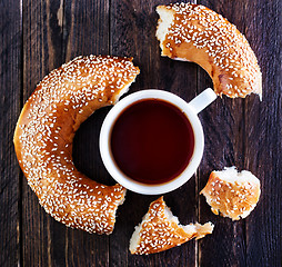 Image showing tea and bagel