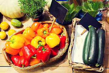 Image showing vegetables in baskets with nameplates at market