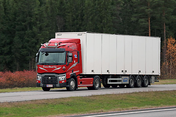 Image showing Red Renault Trucks T Semi on Motorway
