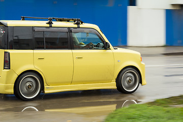 Image showing Cars on the road