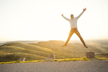 Image showing Man jumping