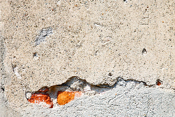 Image showing  cracked  step   brick in  wall and   background