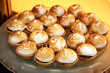 Image showing Meringue desserts