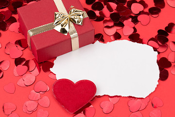 Image showing Red hearts confetti