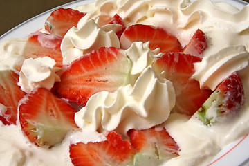 Image showing Strawberries and cream