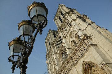 Image showing Les Tours de Notre-Dame de Paris