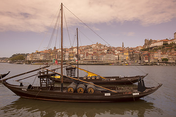 Image showing EUROPE PORTUGAL PORTO RIBEIRA OLD TOWN DOURO RIVER