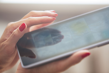 Image showing Woman with tablet computer